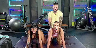 Gym Bitches - Alexis Crystal And Athenea Rose