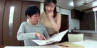 I Met My Girlfriend In A Tight Suit For The First Time In Years