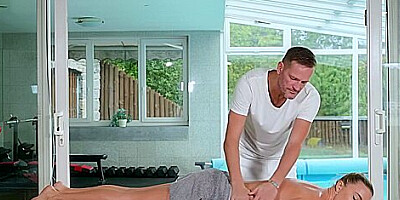 Fitness Fanatic Venera Maxima Enjoys Dp Workout After Sucking Her Trainer And Masseuse