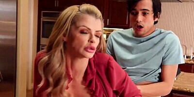 Brazzers - Busty MILF Joslyn James gets fucked hard by her sons friend