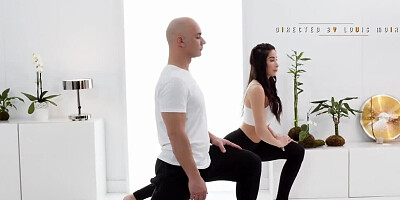 Fitness insructor Christian Clay fucks lovely girl Clea Gaultier