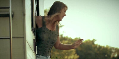 Cutie has her trimmed pussy drilled after fun on beach