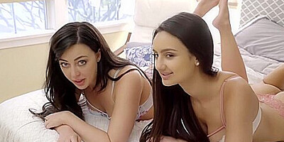 Cupcake Creampie - With Eliza Ibarra And Whitney Wright