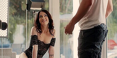 Evelyn Claire And Seth Gamble - Small Tits Clip