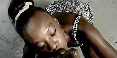 Ebony Slut Takes It In Her Wet Cunt