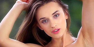 Penelope Y Sophia In Still Wet - Gloria Sol