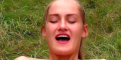 Tiffany Tatum Has A Quick Quickie Behind The Bus Stop