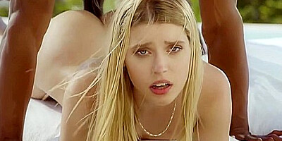Freya Mayer - Best Guest