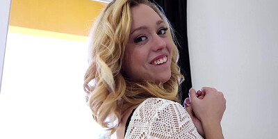 The blonde flashes her ass in the car and then she humps