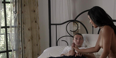 Maya Farrell exposing her boobies and deepthroating him