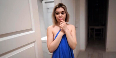 Skinny makes delivery man qualitatively fuck her pussy