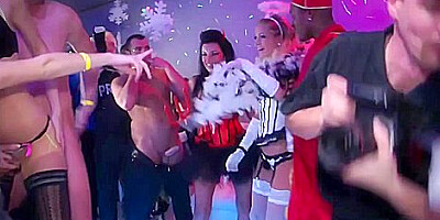 Winter Fuck Jam 2 - Cam 3 - Klarisa Leone, Dorina Golden And Crystalis