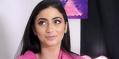 Jasmine Vega - Assisting My Stepsis