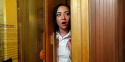 Kiley Jay, Phoenix Marie And Reagan Foxx In Towel Girl