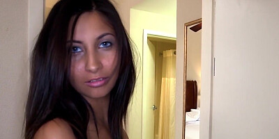 Jade Jantzen is th sexiest maid Peter Green could find