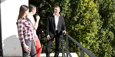 Great DP for seductive brunette in stockings