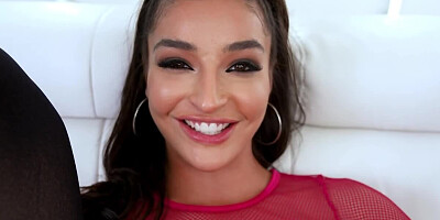 Rob Piper comes to make Emily Willis feel his beat in the tushy