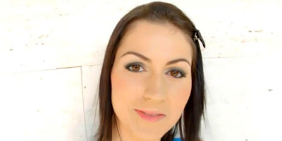 Onion shaped assed hottie Meg Magic anal