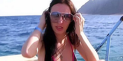 Inez Steffan & Vova - Hot Travel Sex Movie From Egypt: Day 2 - Amateur Holiday Sex In Shower