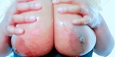 Shantelles World With Huge Breasts