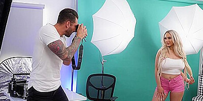 Skylar Vox, Quinton James