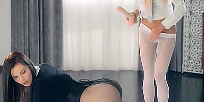 Scarlet Rebel - Ingenious Foot Fetish