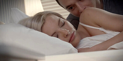 Sensual threesome sex in a lazy afternoon
