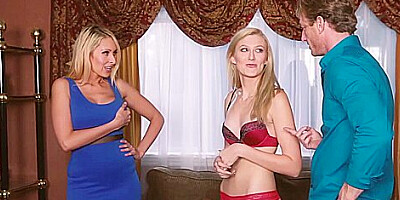 Alexa Grace And Deanna Dare In Help From Her Step Mom