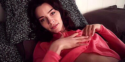 Afternoon Dream With Olivia Wye