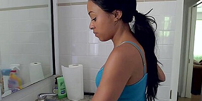 Anya Ivy Knows How To Ride Him Well
