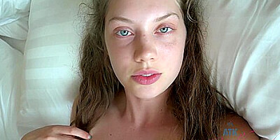 Naughty Girlfriend Is A Treasure - Ele