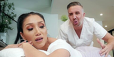 Vicki Chase, Keiran Lee The Oil Spill / 23.4.2018