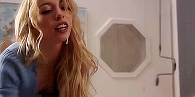 Stepsister Sucks Up - Kenzie Reeves