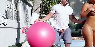 Peter Green And Rose Monroe - X Rated Exercise