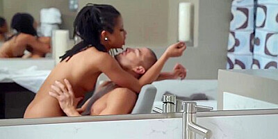 Kira Noir Bust In My Bubble Bath