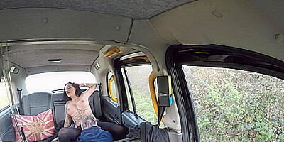 Inked Hotty Cums Hard In The Taxi - Chuck Loads