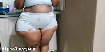 Jack Off To My Gigantic Bbw Ass Twerking In Booty Shorts 4459