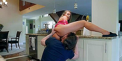 Blonde With Big Tits Gets Fucked By Boyfriend In The Kitchen With Chelsea Vegas