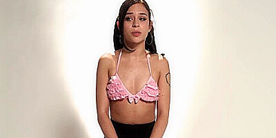 Up Close - How Women Orgasm With teen 18+ Cutie Aria Valencia! Solo Female Masturbation! Full Scene