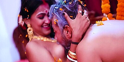 Tharki Burha Nikala Suhagraat Manane Apne teen 18+ Nai Nawali Biwiyon Ke Sath Aur Kia Kand ( Hindi Audio )