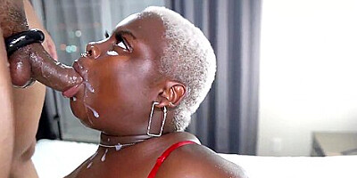 Marley & Me 3 Marley Squirts