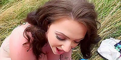 Curvy Brit Fucked Outdoors With Harmony Reigns