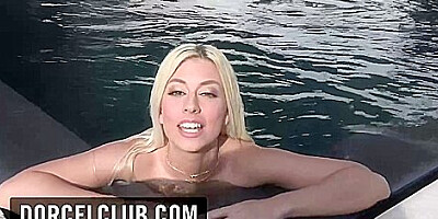 And Jessie Volts Big Tits By