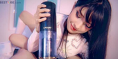 1 Chica Bonita + Masturbador Bestvibe Stormcup = Orgasmo Intenso!
