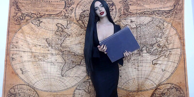 Morticia fingers and fucks to poe