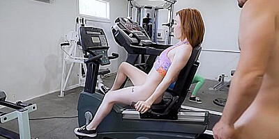 Free Weights Training - Aria Carson And Madi Collins