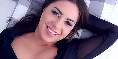 Hot Legs And Hotter Feet: Luscious Pov Foot Fetish - Nikki Waine