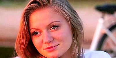 Asfen With Maria Pie