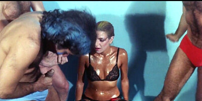 Girls receive sexual pleasure in the vintage porn movie