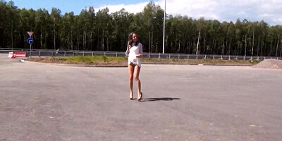 Skanky teen Foxy Di anal fucked outdoors